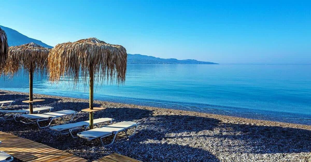 Navarinou Summer Nest - Seabliss Getaway Villa Kalamata Eksteriør billede